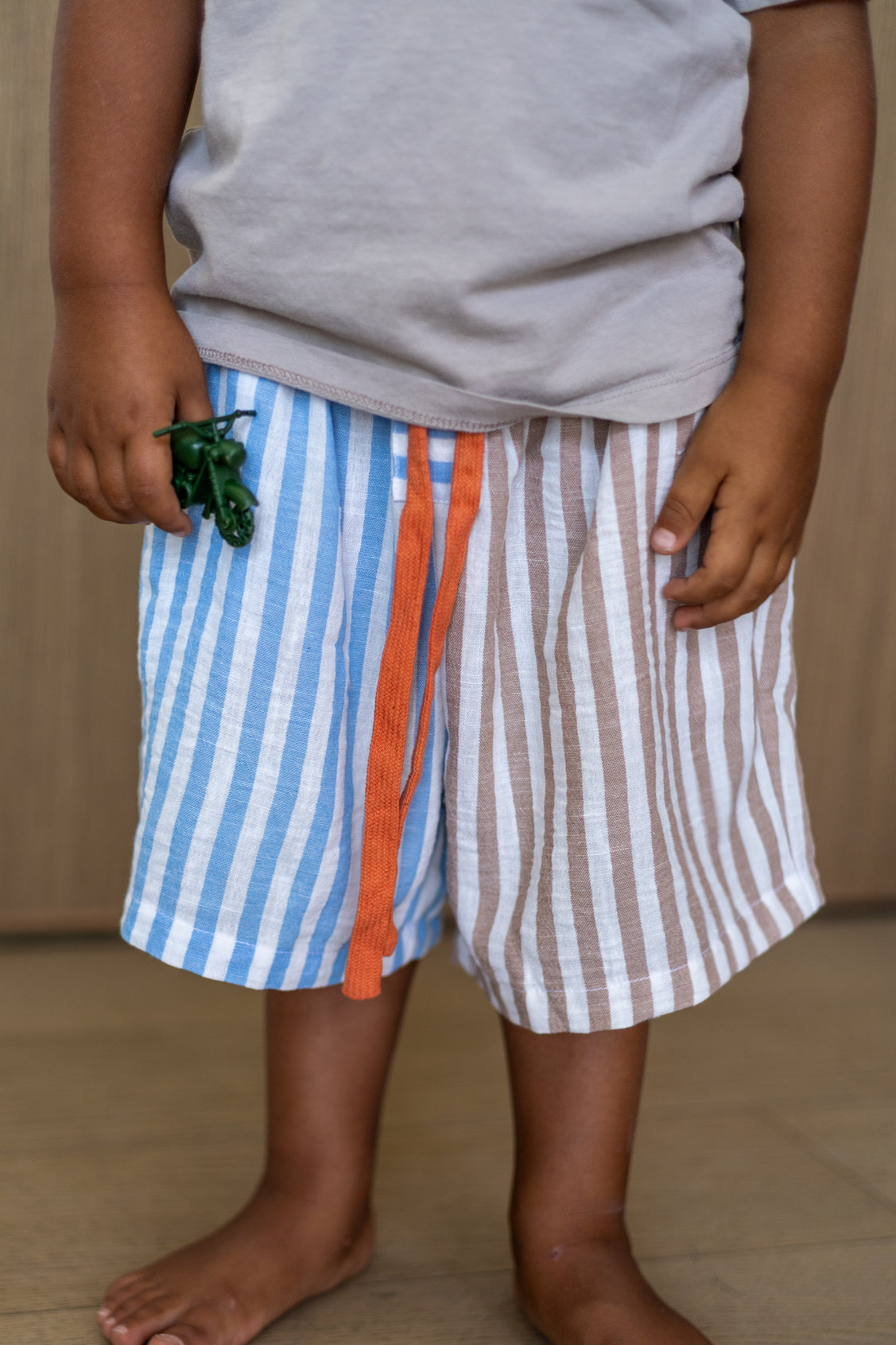 StripeStripe Shorts (Beige & Pink)